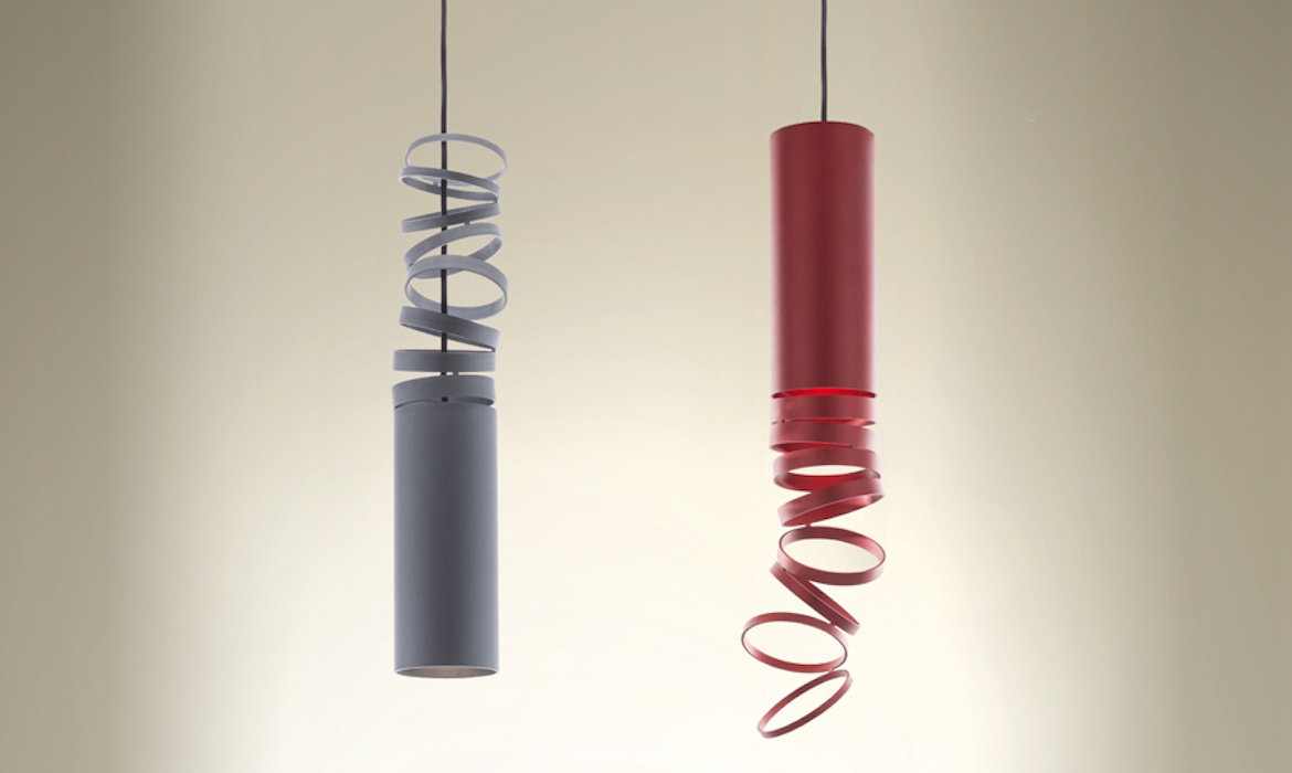 Decomposé Light Suspension