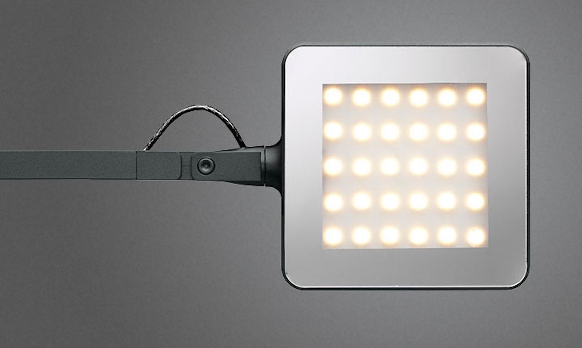 Kelvin LED Floor
